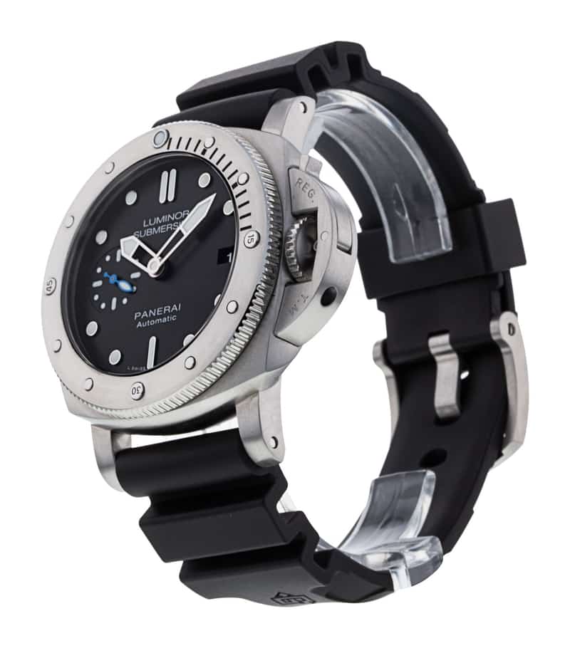 Panerai Luminor Submersible PAM00682